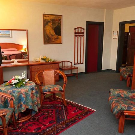 Hotel Villa Isabela SantʼAngelo Eksteriør bilde